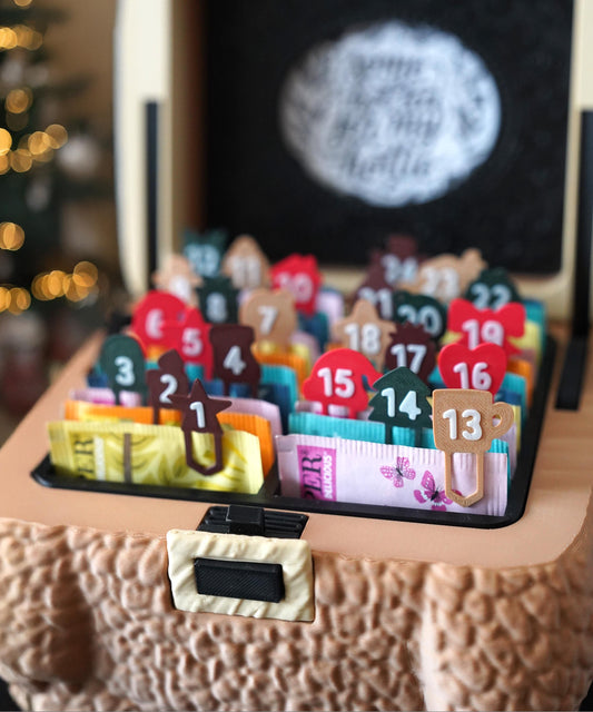 Clips para calendario de Adviento con forma de oso cuadrado | Accesorios para calendario de Adviento | LeHa Designs | Decoración navideña para la cuenta regresiva