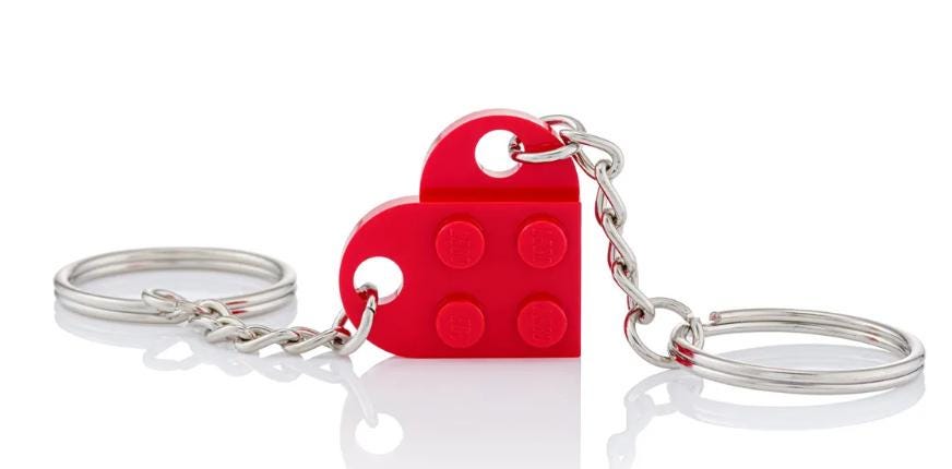 Llavero de corazón de ladrillo – Llavero de corazón de bloques de construcción – Regalo ideal para parejas, mejores amigos e hijos – Regalo de San Valentín