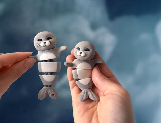 Juguete antiestrés de foca flexible | Foca Sebastián | Animal articulado flexible | Bonito compañero de escritorio y llavero | Regalo de vida marina