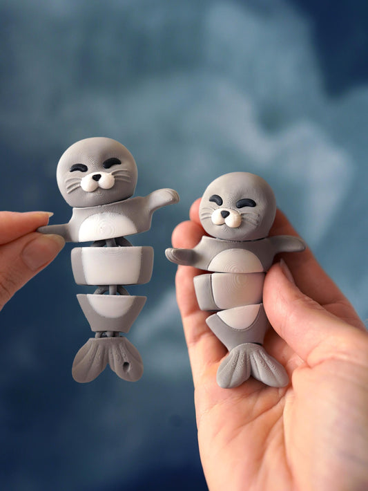 Juguete antiestrés de foca flexible | Foca Sebastián | Animal articulado flexible | Bonito compañero de escritorio y llavero | Regalo de vida marina